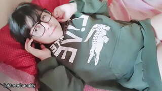 Қыз жасөспірім тиіспейді өз киску