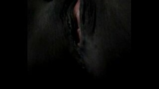 Dreamxxx igra pamet joj pička