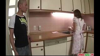 Hikaru Wakabayashi با زن پستان بزرگ, بازی با کیر