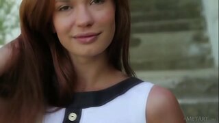 Muhteşem Avrupa genç Carolizi açık havada dalga geçiyor