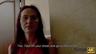 TUTOR4K. Ulo doesnt scias ĉiuj la sekso ruzoj sed devas kontentigi instruisto